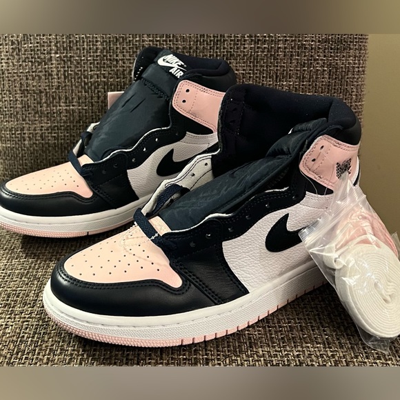 JORDAN 1 RETRO HIGH OG - Picture 1 of 11